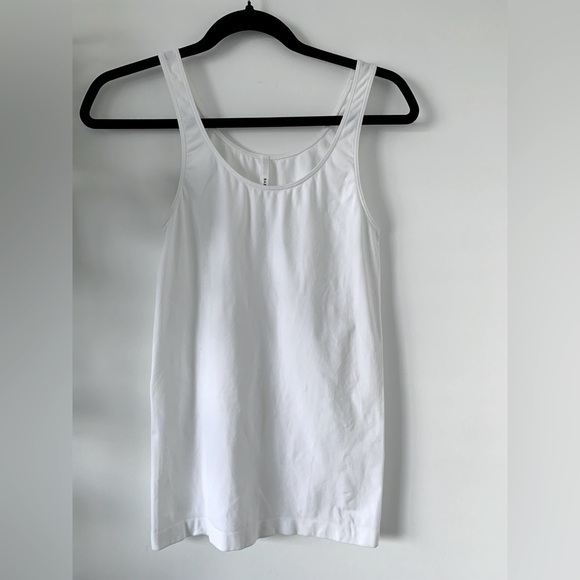 2pc ARITZIA Babaton Tank Tops Black/White stripe and White Sizes: M/L and L - Picture 2 of 4